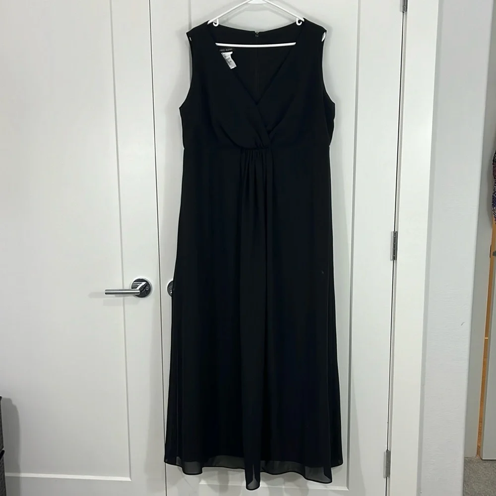 Alfred Sung Size 20 Black V-Neck Sleeveless Maxi Formal Dress - Picture 2 of 12